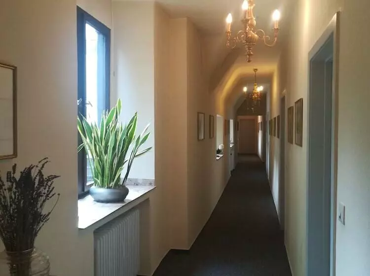 호텔 Residenz Kommende