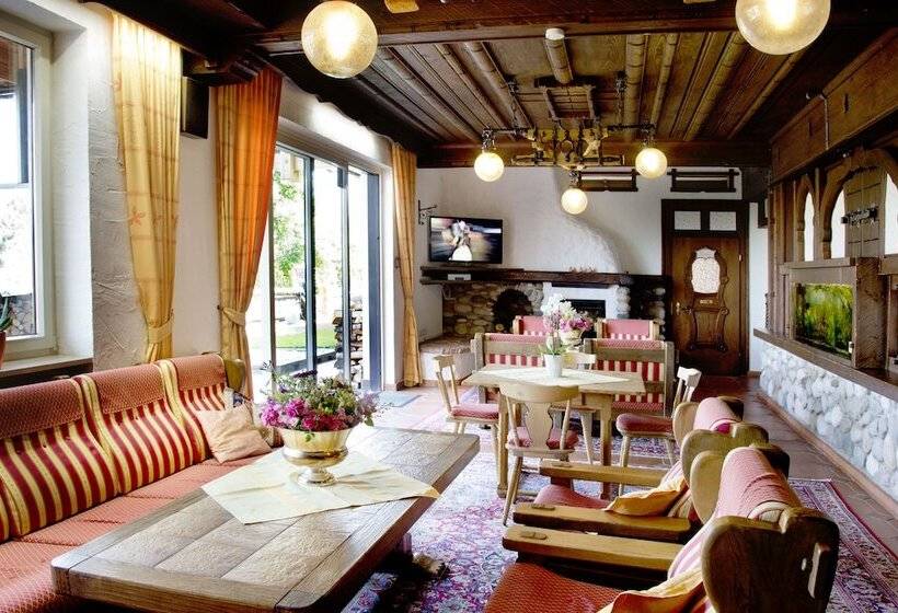 Hotelli Schlossberghof Marzoll