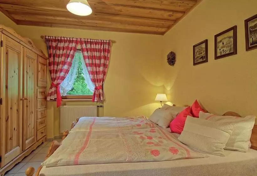 Отель Zechmeister