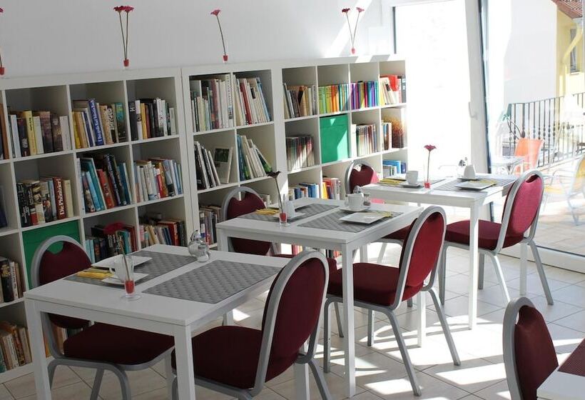 בית מלון כפרי Zum Lowen