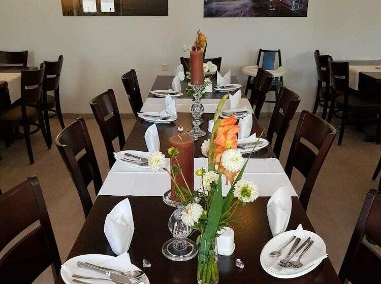 בית מלון כפרי Restaurant Zum Stern