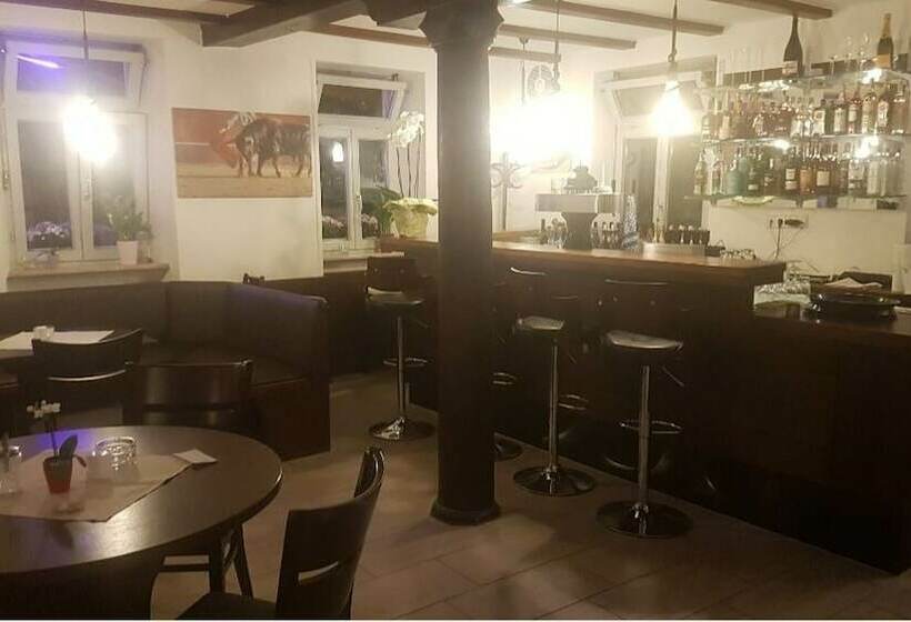 בית מלון כפרי Restaurant Zum Stern