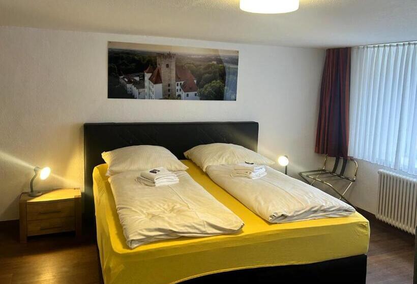 펜션 Brauereigasthof Zur Münz Seit 1586