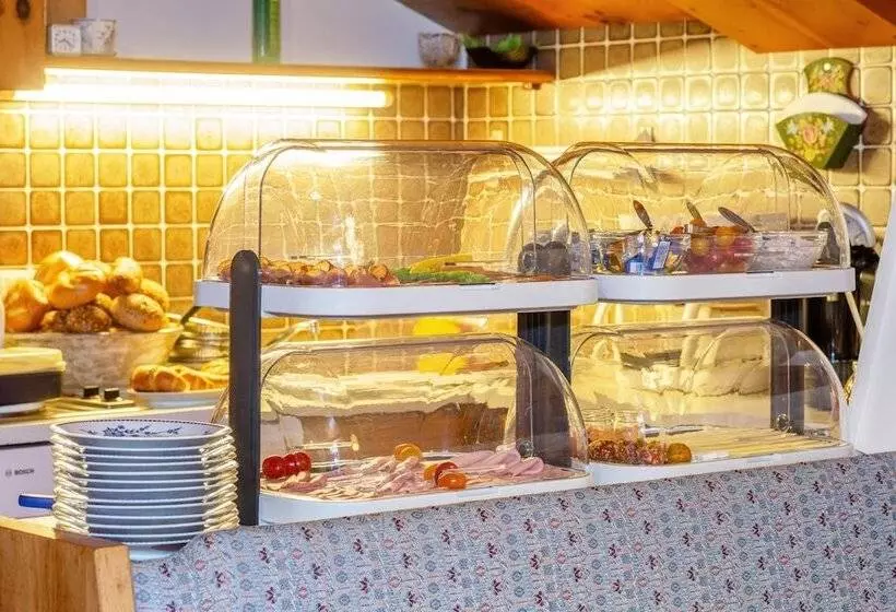 Pensionat Gastehaus Flora