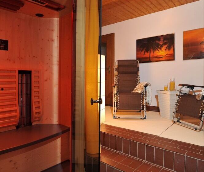 Pensionat Gastehaus Flora