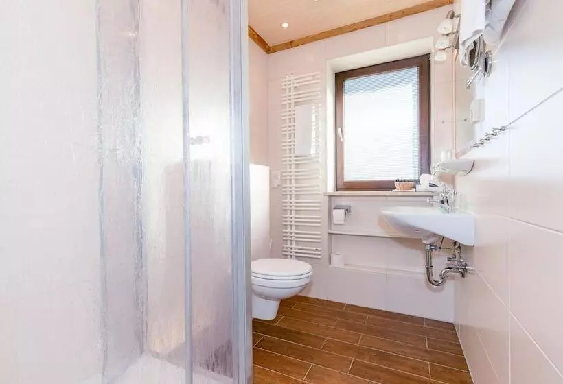 Pensionat Gastehaus Flora