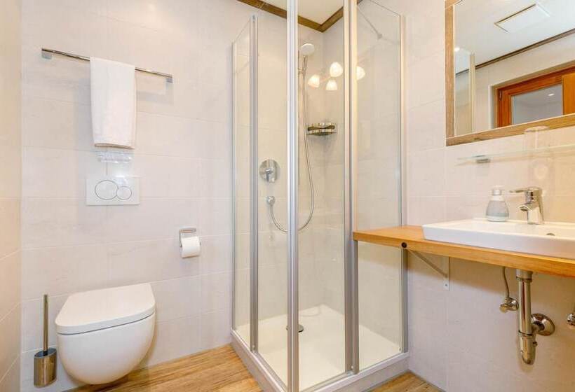 Pensionat Gastehaus Flora