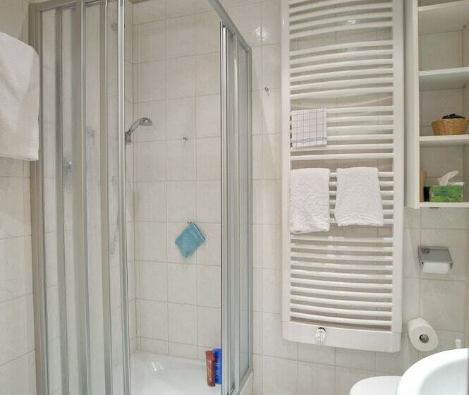 Pensionat Gastehaus Flora