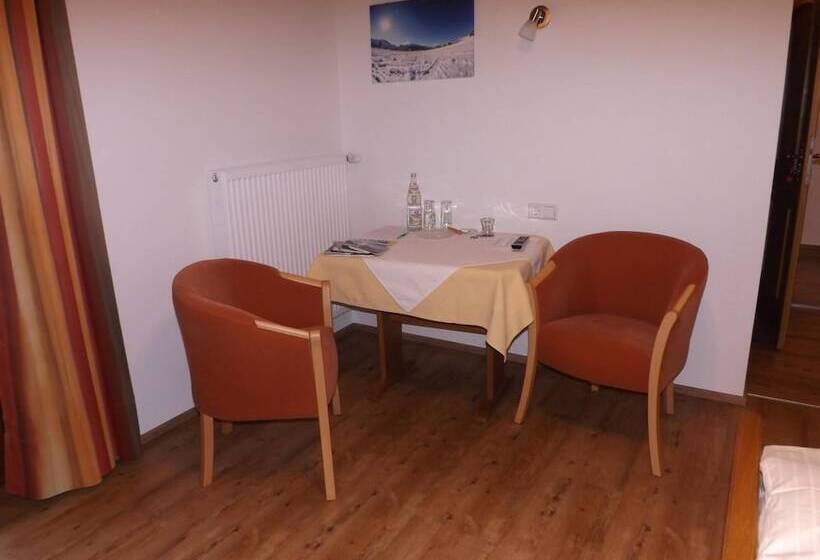 Pensionat Gastehaus Flora