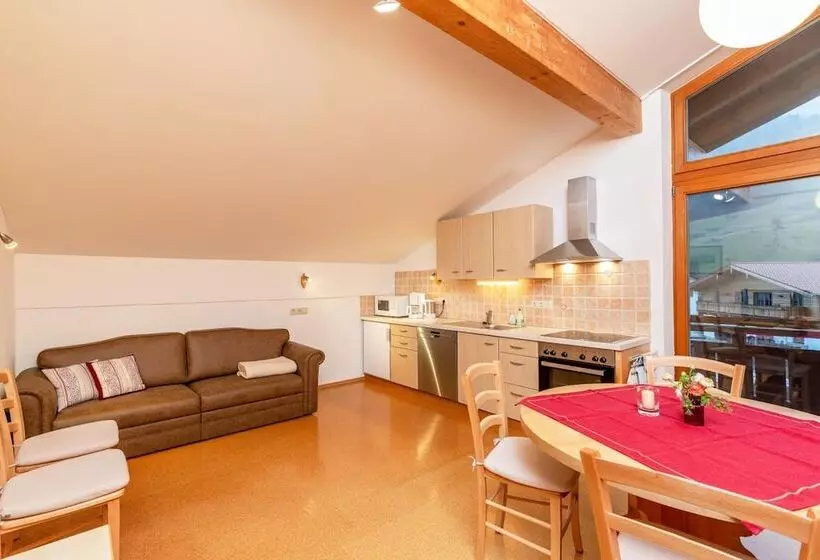 Pensionat Gastehaus Flora