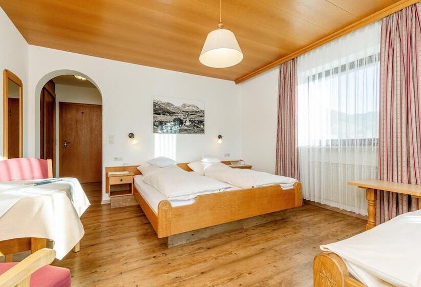 Pensionat Gastehaus Flora