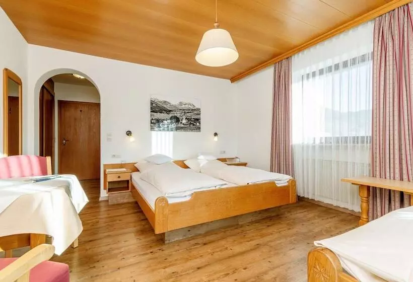 Pensionat Gastehaus Flora