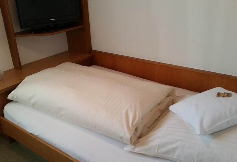 Pensionat Gastehaus Flora