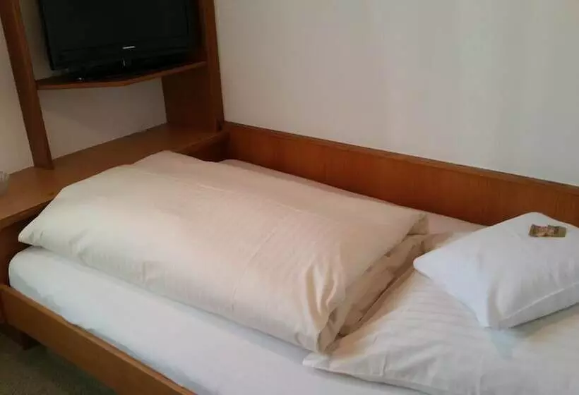 Pensionat Gastehaus Flora