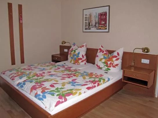 酒店 Pension Zur Rose