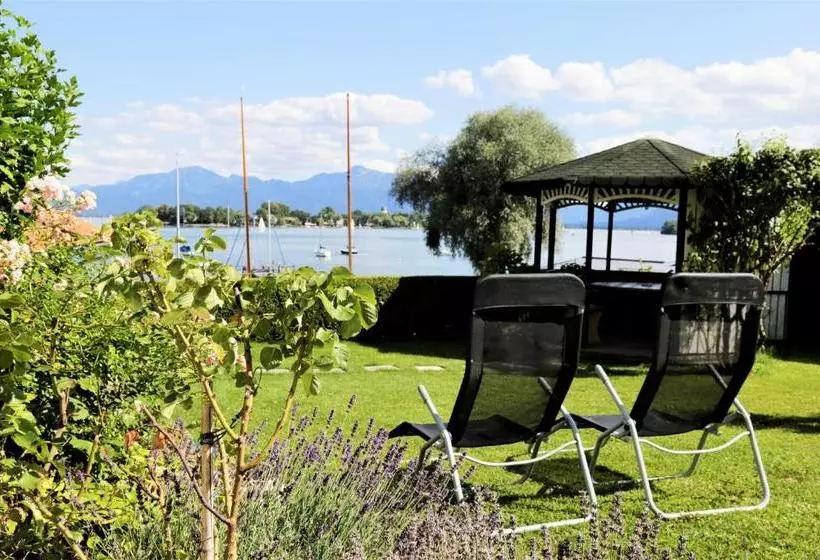Резиденция Chiemseestern Vacation & Recreation Adults Only
