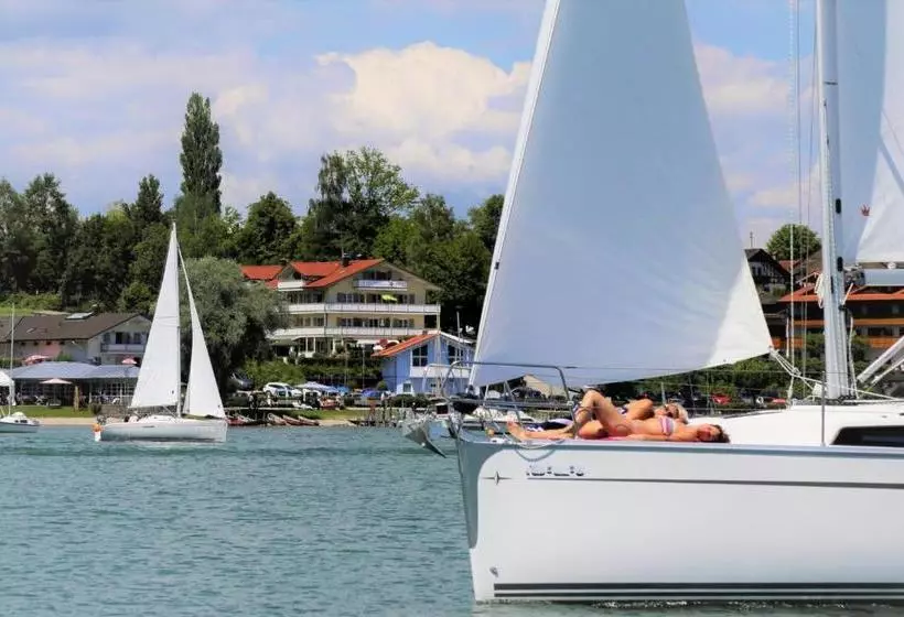 Резиденция Chiemseestern Vacation & Recreation Adults Only