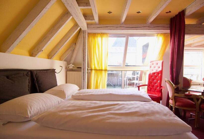 فندق Am Museum Köln