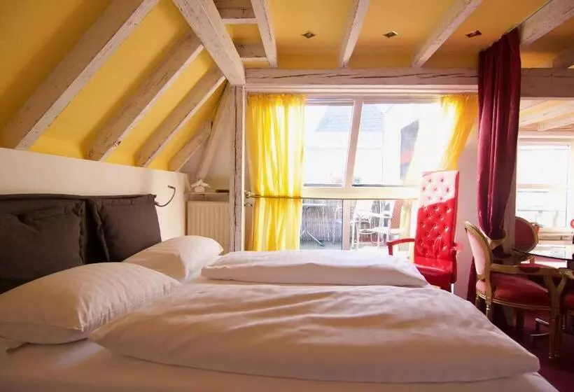 فندق Am Museum Köln