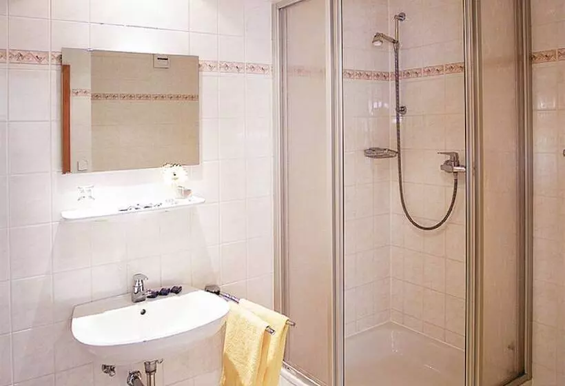 ホテル Am Quellberg