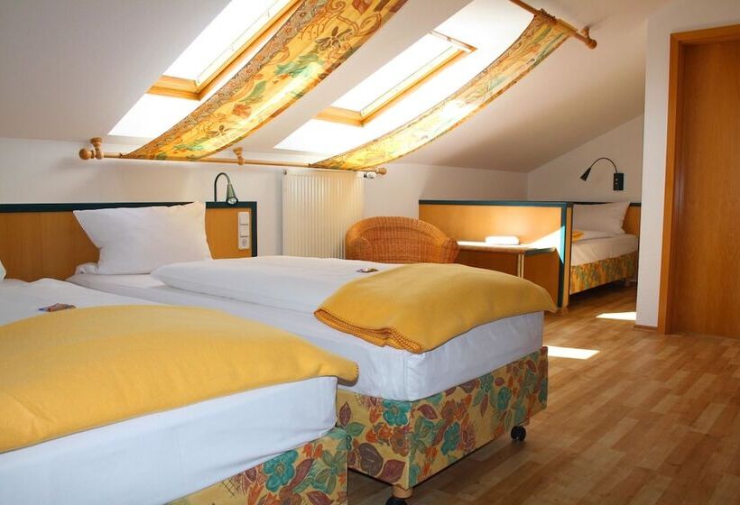 فندق Am Quellberg