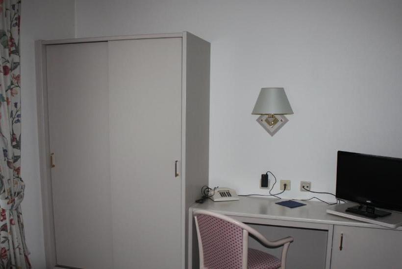 Отель Am Stadthaus Garni