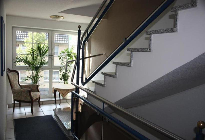 Отель Am Stadthaus Garni