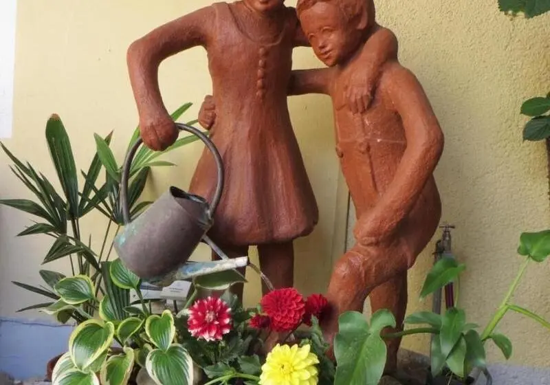ホテル Cebulj