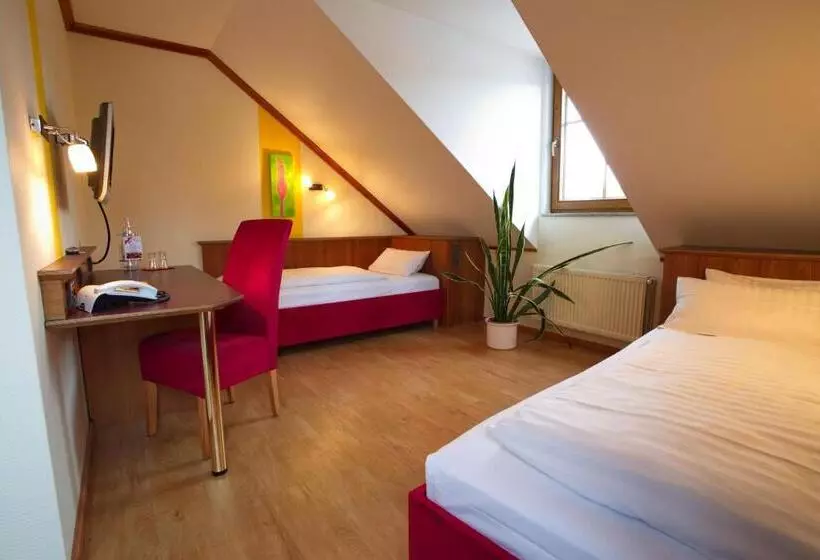 호텔 Deutsches Haus