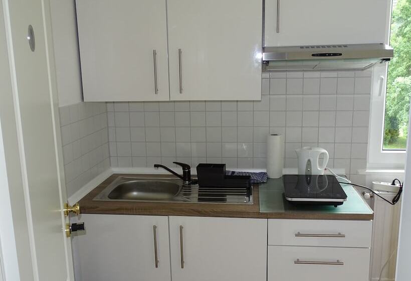 בית מלון כפרי Kolossos Düsseldorf   Neuss