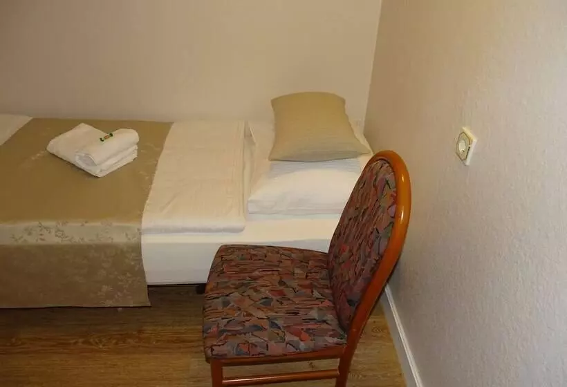 酒店 Kolossos Düsseldorf   Neuss