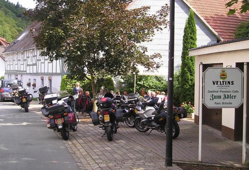 호텔 Landgasthof Zum Adler