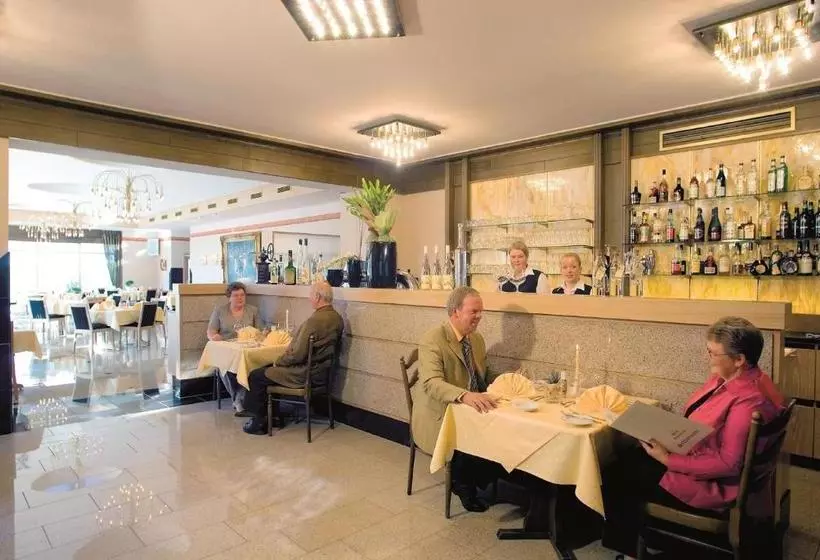 ホテル Schünemann