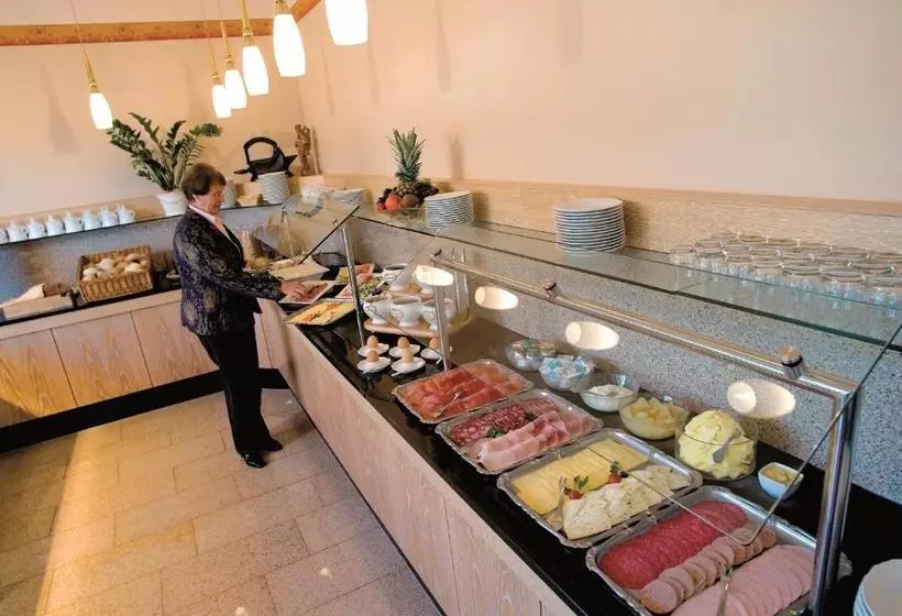 ホテル Schünemann