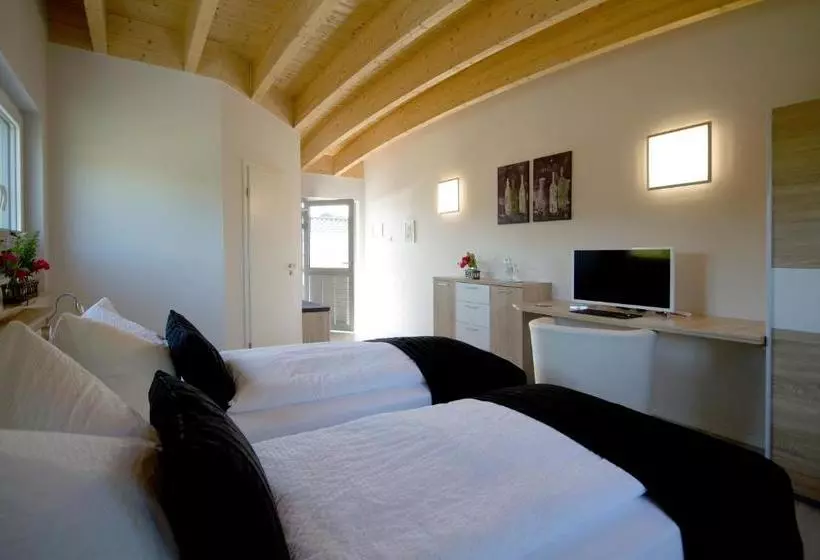 호텔 Restaurant Haus Berger