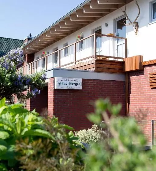 호텔 Restaurant Haus Berger