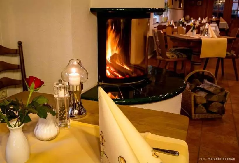 호텔 Restaurant Haus Berger