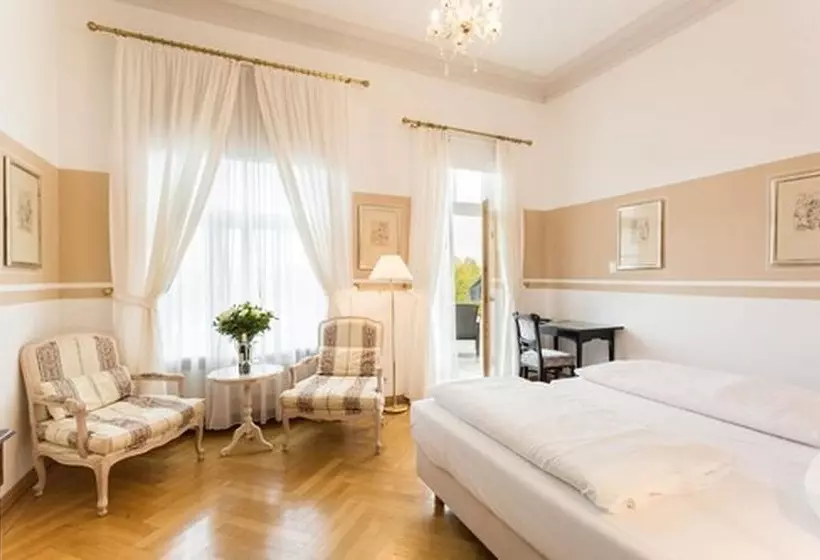 Отель Schloss Storkau