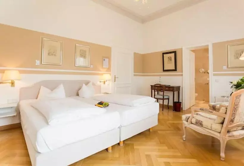 Отель Schloss Storkau