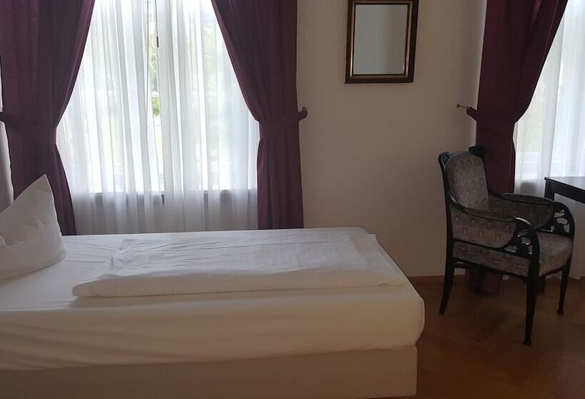 فندق Schloss Storkau