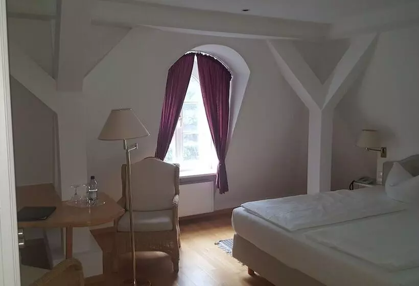 Отель Schloss Storkau