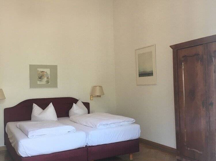 فندق Schloss Storkau