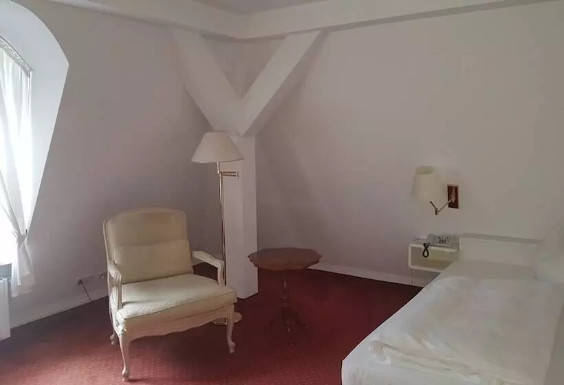 Отель Schloss Storkau