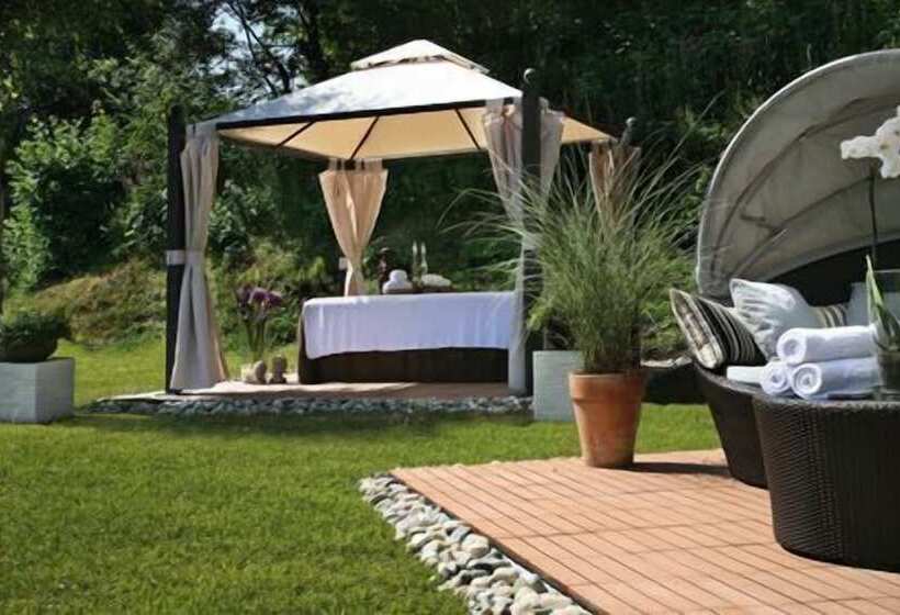 هتل Waldecker Hof