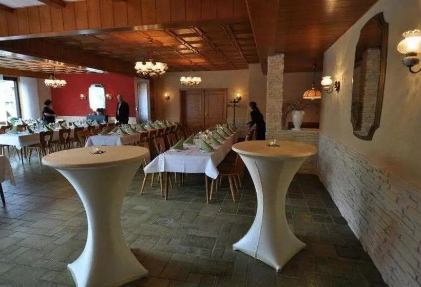 בית מלון כפרי Zum Stern