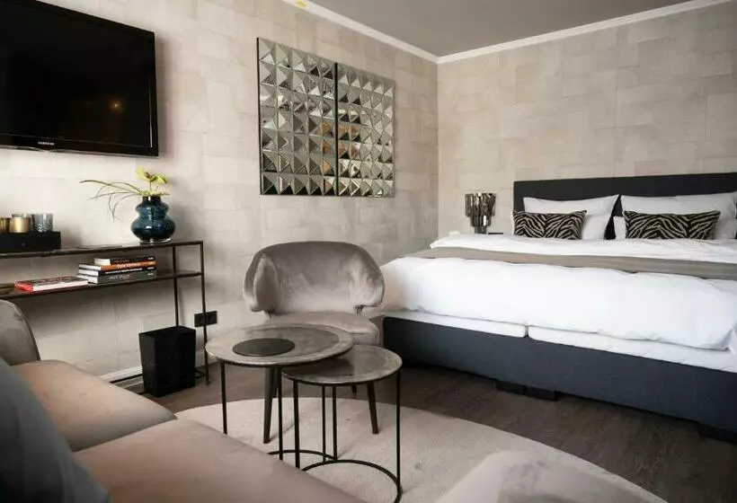 בית מלון כפרי Restaurant Zur Post