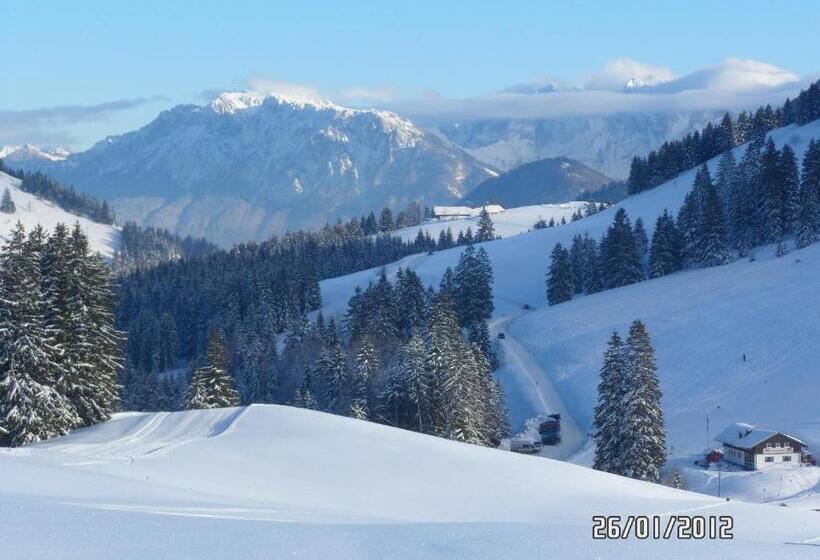 بنسيون Berggasthaus Kraxenberger