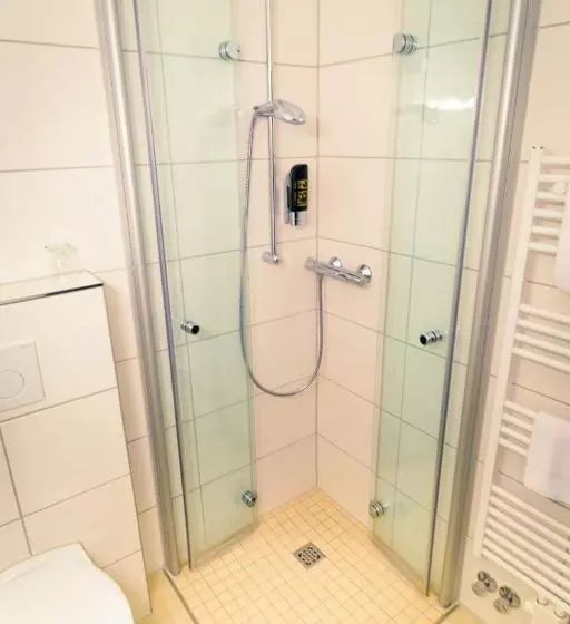 بنسيون Gasthaus Zur Linde