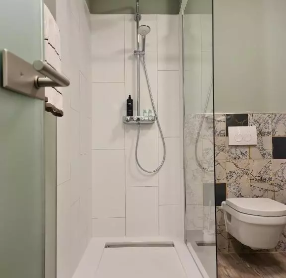 بنسيون Gasthaus Zur Linde