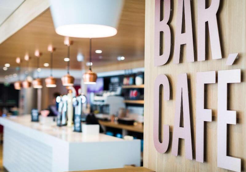 فندق Travelodge London Docklands Central